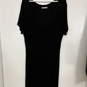 Gentle worn cotton black jumper.